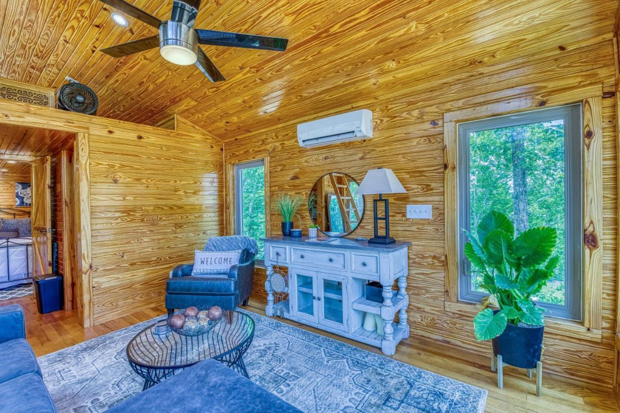 The Gemini-A Dreamy, Waterfront Tiny Cabin Rogersville Exterior foto