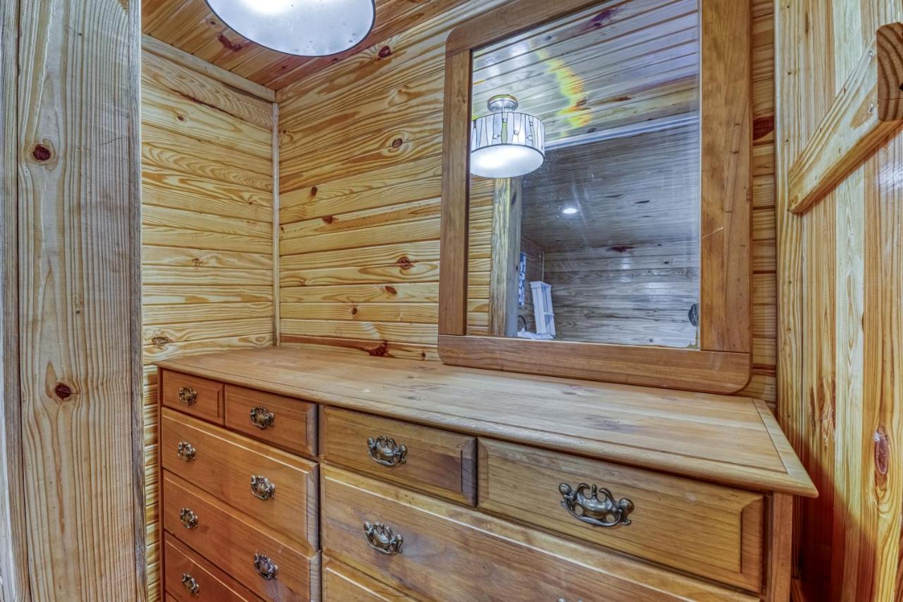 The Gemini-A Dreamy, Waterfront Tiny Cabin Rogersville Exterior foto